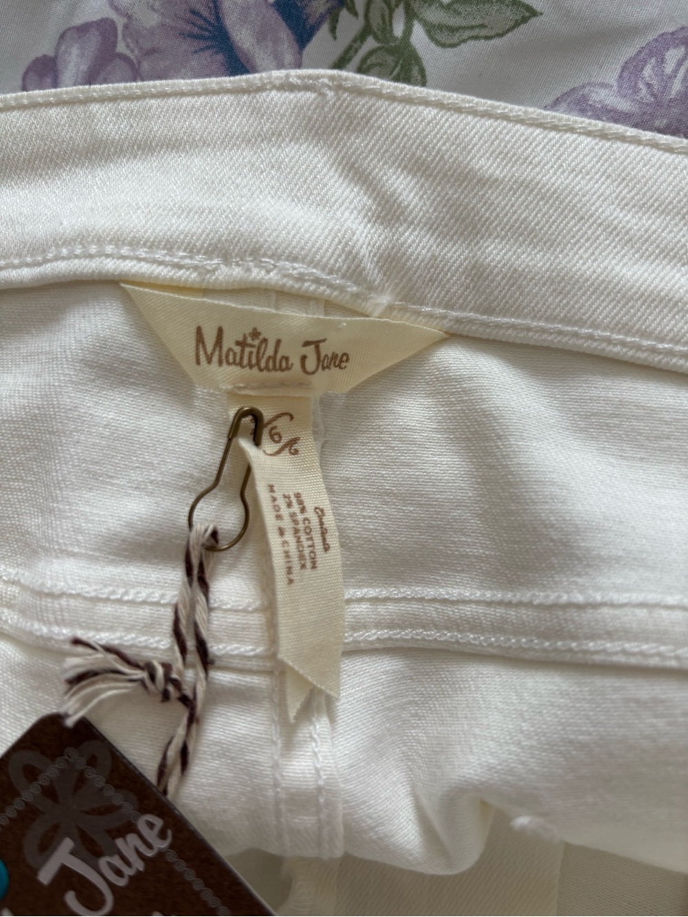 Matilda Jane Skinny Jeans in White-Cream - Picture 5 of 5